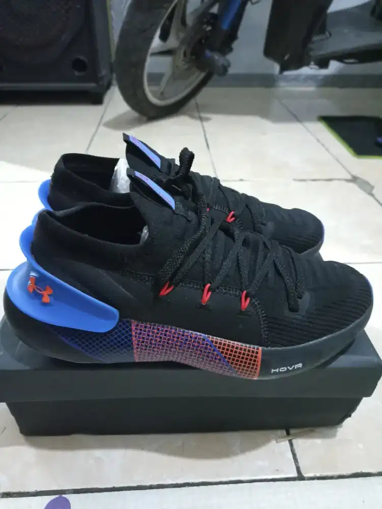 Sepatu Olahraga sz 41 (26 cm)