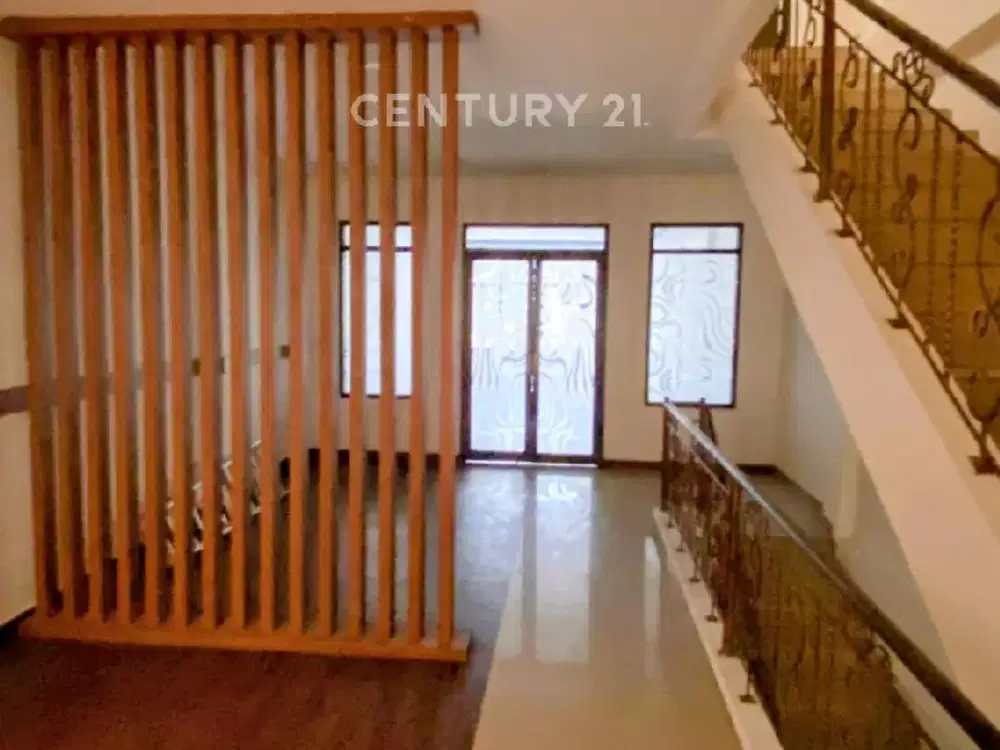 Disewakan Ruko Kebon Kacang Cocok Untuk Kantor