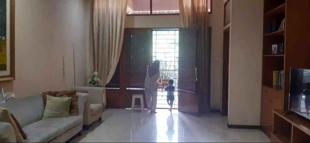 Rumah Bagus Sayap Dago Bandung Siap Huni