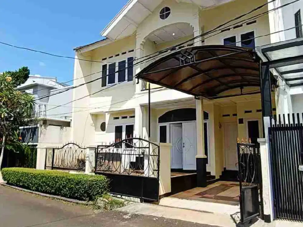 DIJUAL RUMAH LAMA TERAWAT HADAP TIMUR DALAM CLUSTER DI BINTARO SEKTOR 9