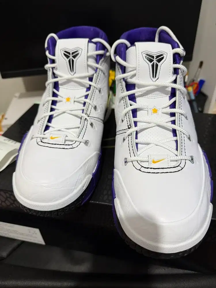 Kobe 1 Proto 81 points (White-Purple)