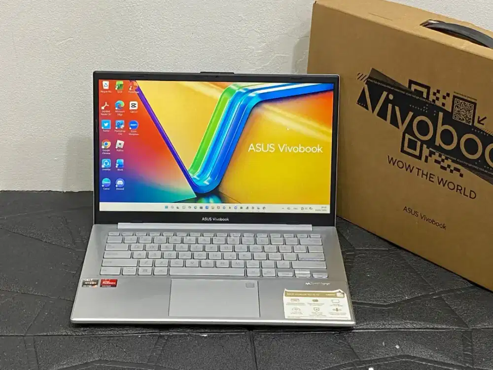 Asus Vivobook Go 14 Prosesor AMD Ryzen 5 7520U/Ram 8GB/SSD 512GB