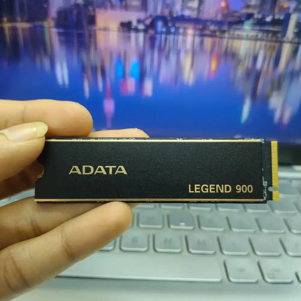 SSD ADATA LEGEND 900 1TB LIKE NEW