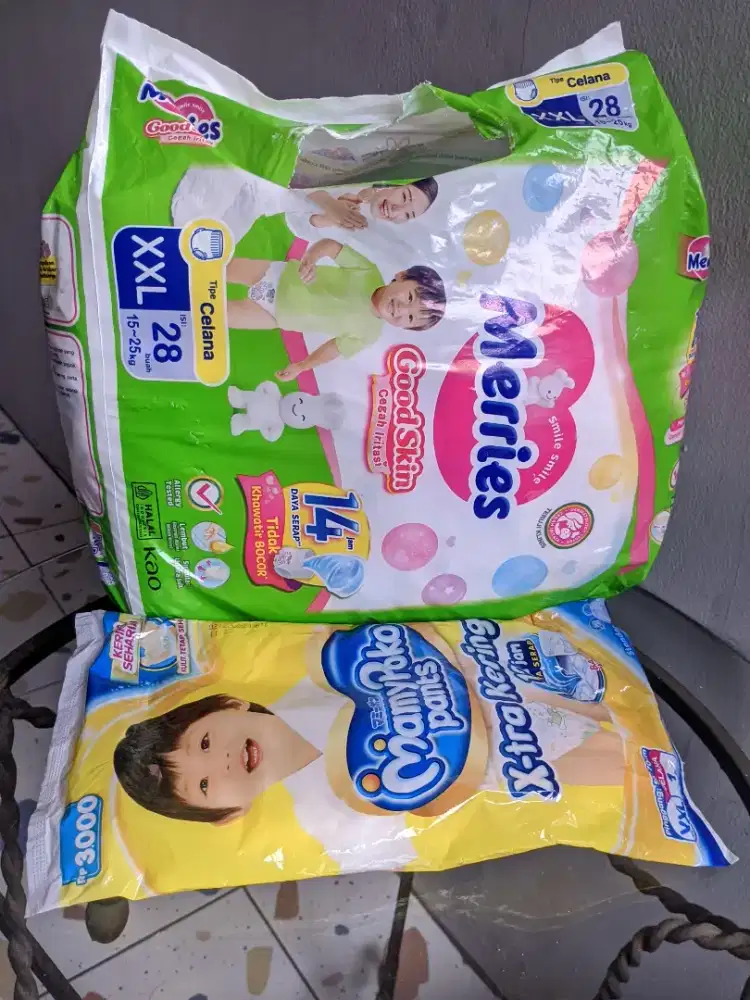 Popok Pampers Merries XXL 28