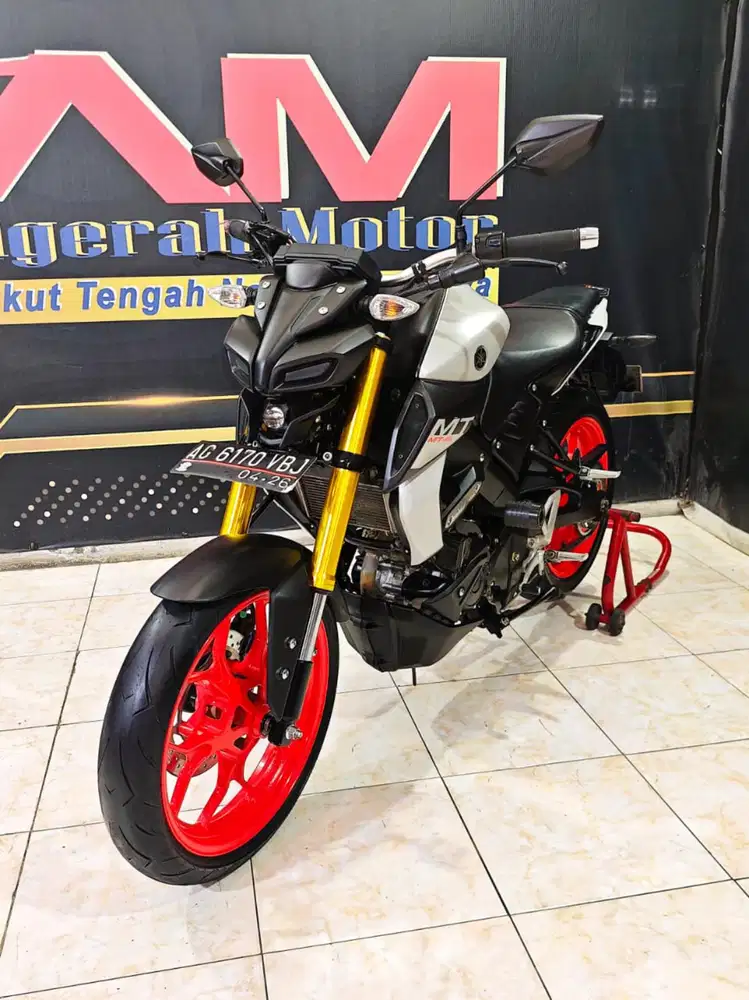 Yamaha MT 15 REG 2021 odo 14rb surat lengkap