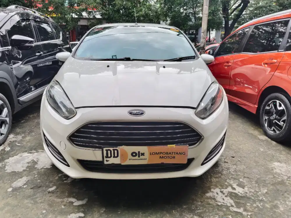 Obral MURAH Ford FIESTA matic 2014 at cvt 2013 / 2014 murah meriah