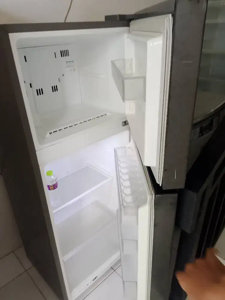 Jual kulkas LG 2 pintu