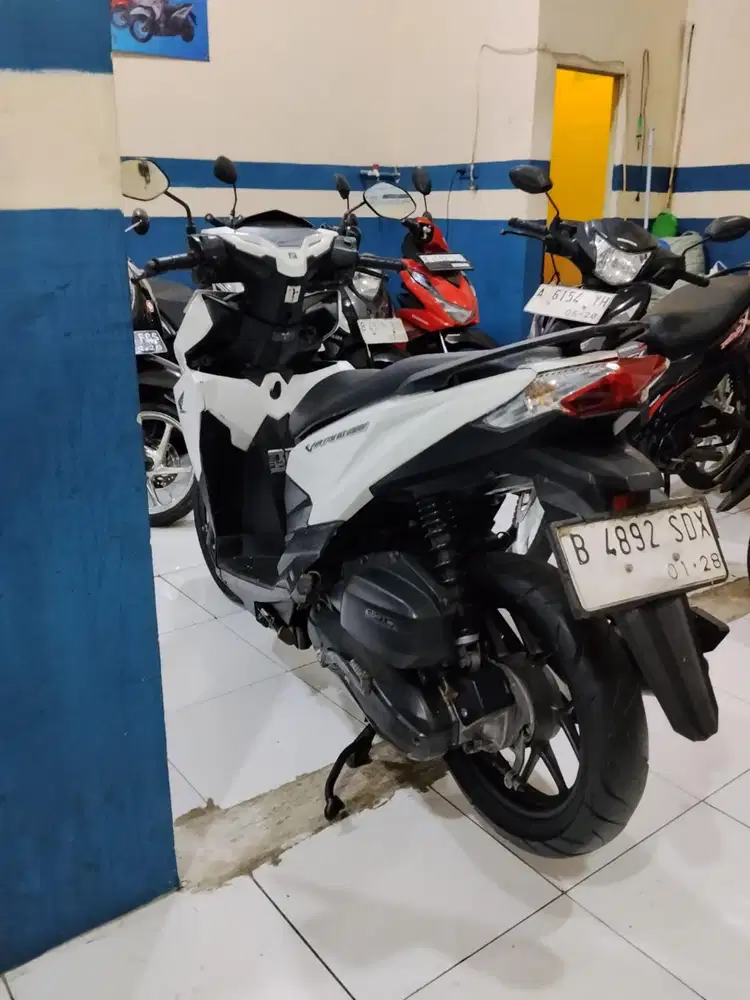 (JUAL CEPAT) Honda Vario 2018 150cc full orisinil