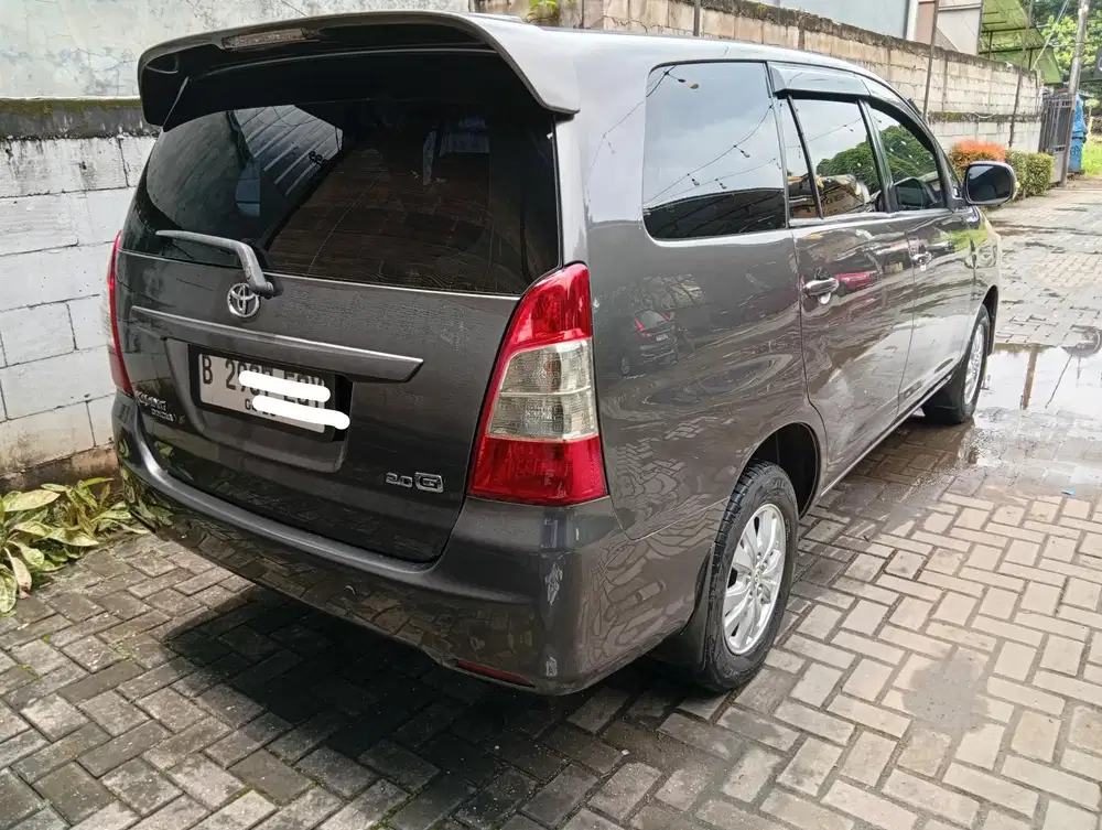 Toyota Kijang Innova 2013 Bensin