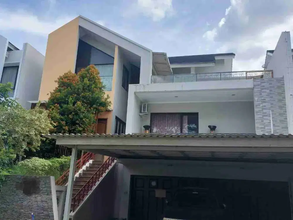 Dijual rumah mewah di cluster asia tropis harapan indah bekasi