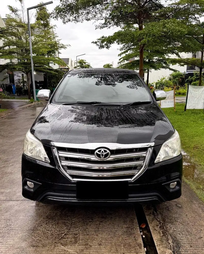 Toyota Kijang Innova G Diesel A/T 2014/2015 Low Km 90 Rb Istimewa V