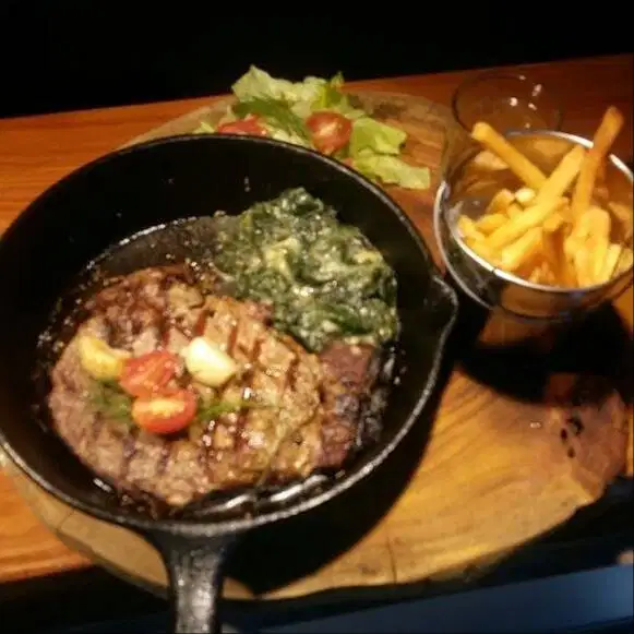 we are hiring cook western and cuisin