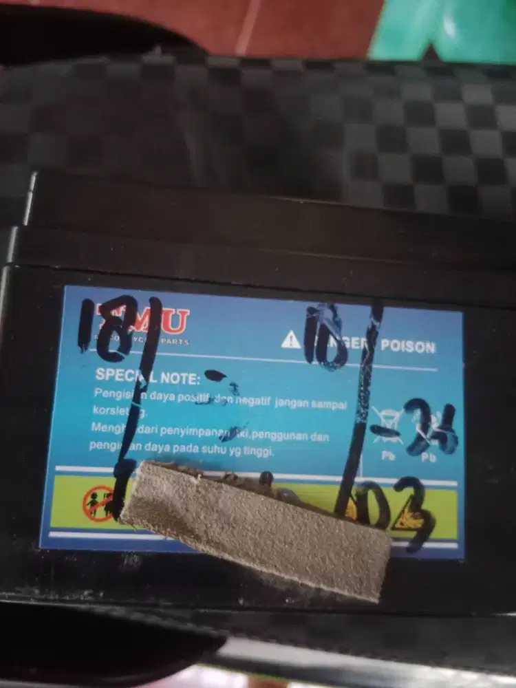 Baterai sepeda motor pemkaian 3mingu