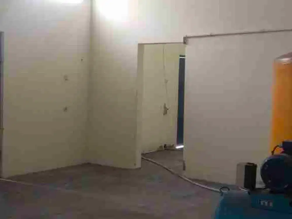 Disewakan Gudang akses truk double