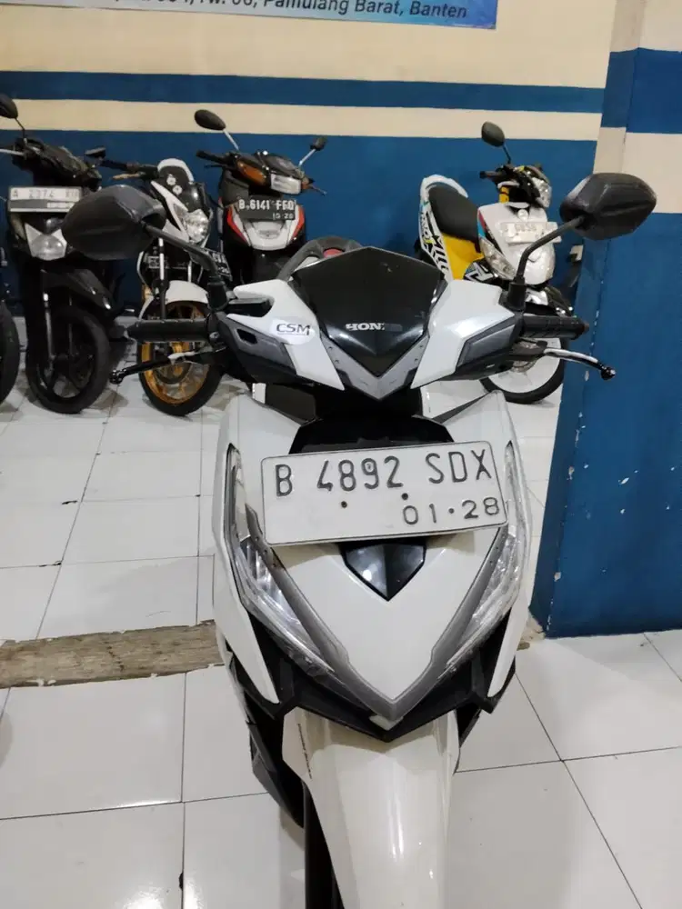 (JUAL CEPAT) Honda Vario 2018 150cc full orisinil