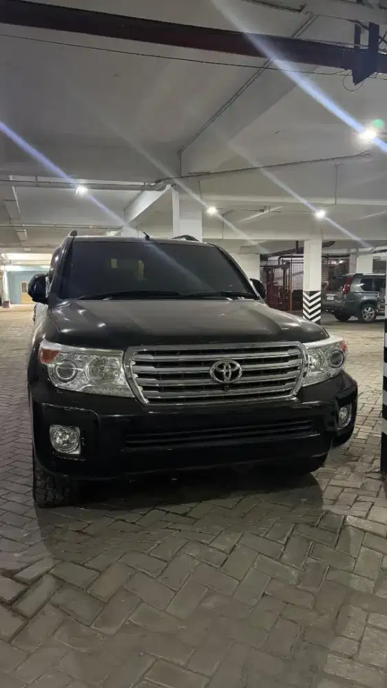 Land cruiser thn 2012 atpm diesel