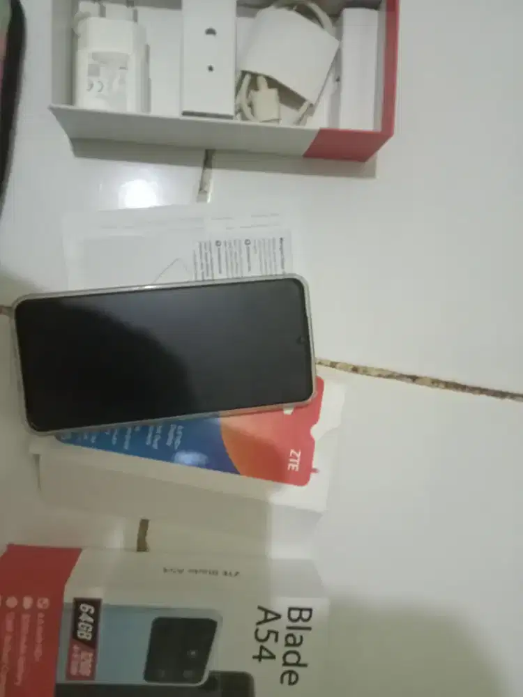 Zte blade A54 warna biru laut