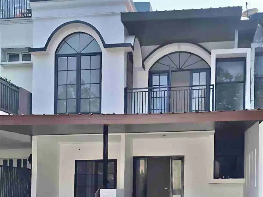 DIJUAL RUMAH SIAP HUNI BARU RENOVASI ADA BALKON DALAM CLUSTER DI SEKTOR 9 BINTARO DEKAT STASIUN SUDIMARA