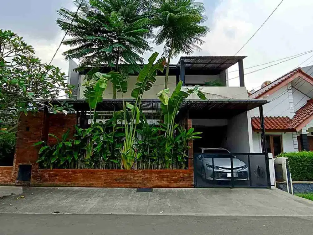 DIJUAL RUMAH CANTIK SEMI FURNISHED SIAP HUNI BEBAS BANJIR DI BINTARO JAKSEL