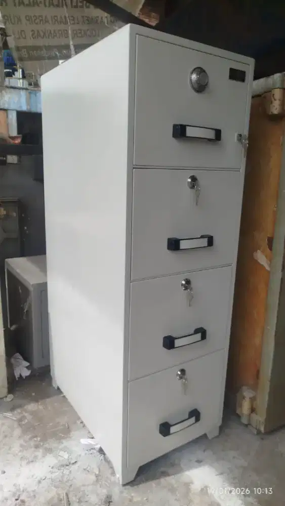 Brankas 4 laci tahan api mrk ichiban japan