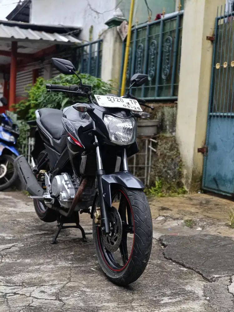 Vixion tahun 2014 pajak isi/tt boleh gan cash lebih bagus