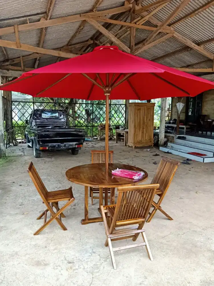 Set meja kursi payung atap rombe