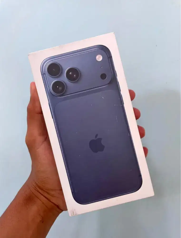 IPHONE 17 PRO MAX DEEP BLUE 256 (BARU)