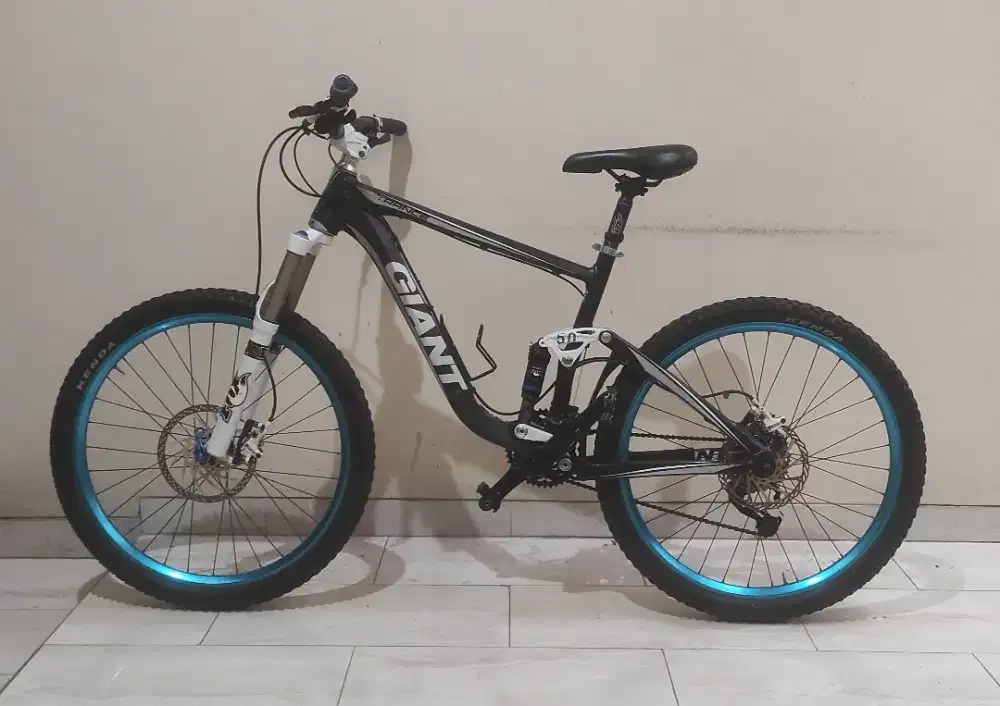 Sepeda gunung (MTB) Giant Trance X - Maestro 5.0 size M