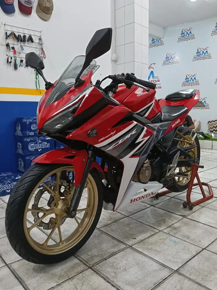 DP MINIM 500 CASH KREDIT NEW HONDA CBR 150R THN 2019 PAJAK IDUP