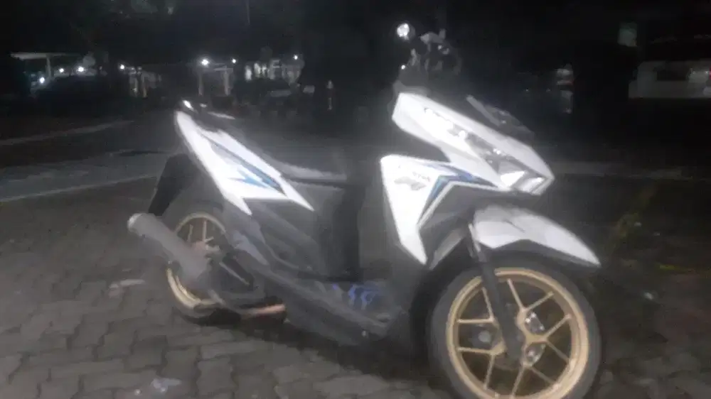 vario 2017 ss lengkap pajak 03-2026 plat 2027 B timur 13,5 nego jakbar