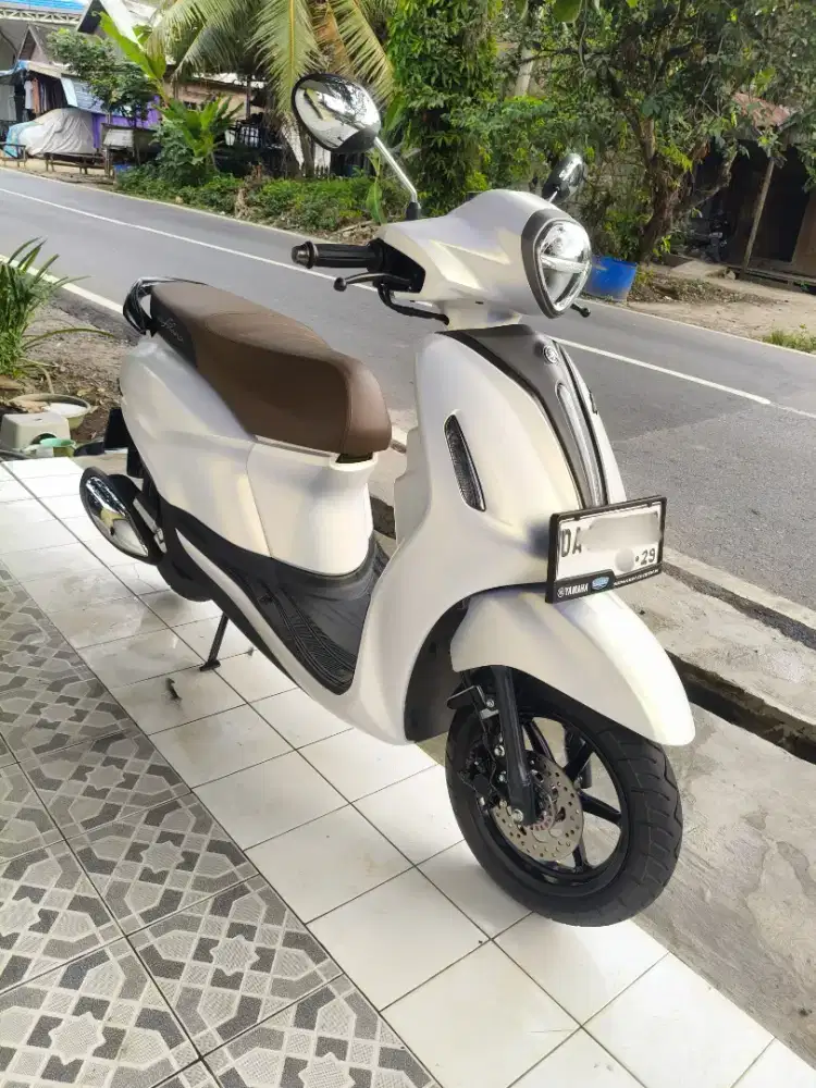 DIJUAL BARANG ISTIMEWA KILOMETER RENDAH