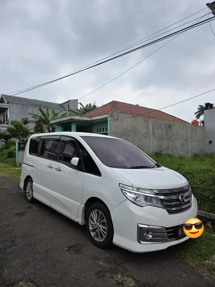 Nissan Serena 2015 Bensin