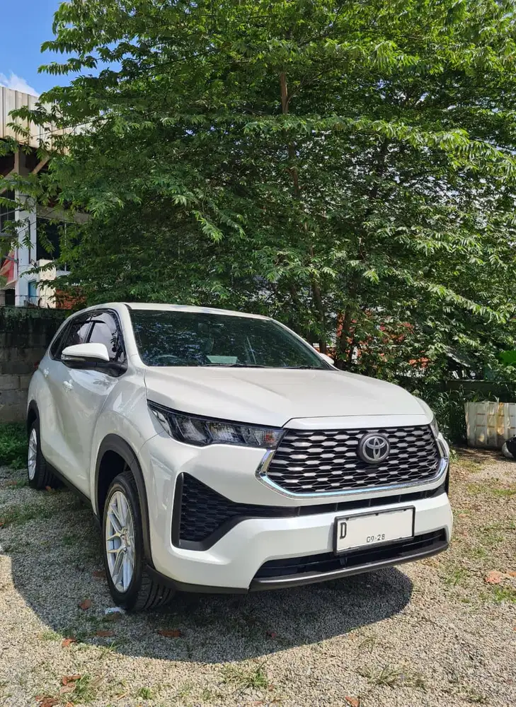 Toyota Kijang Innova 2023 Bensin