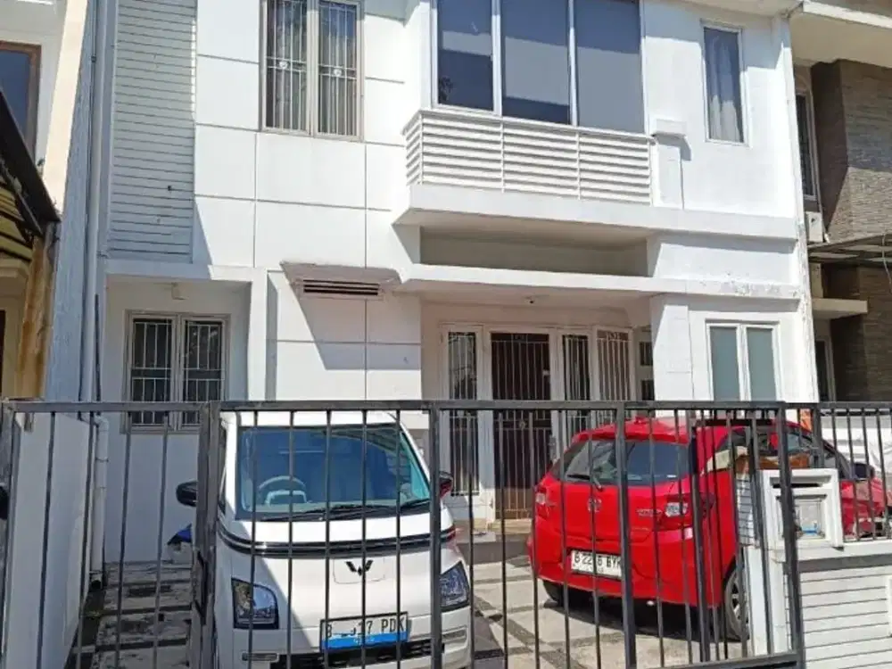 Rumah 2 Lantai di Permata Puri Media Kembangan