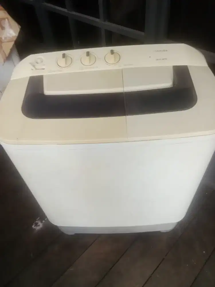 Mesin cuci TOSHIBA 7,5kg