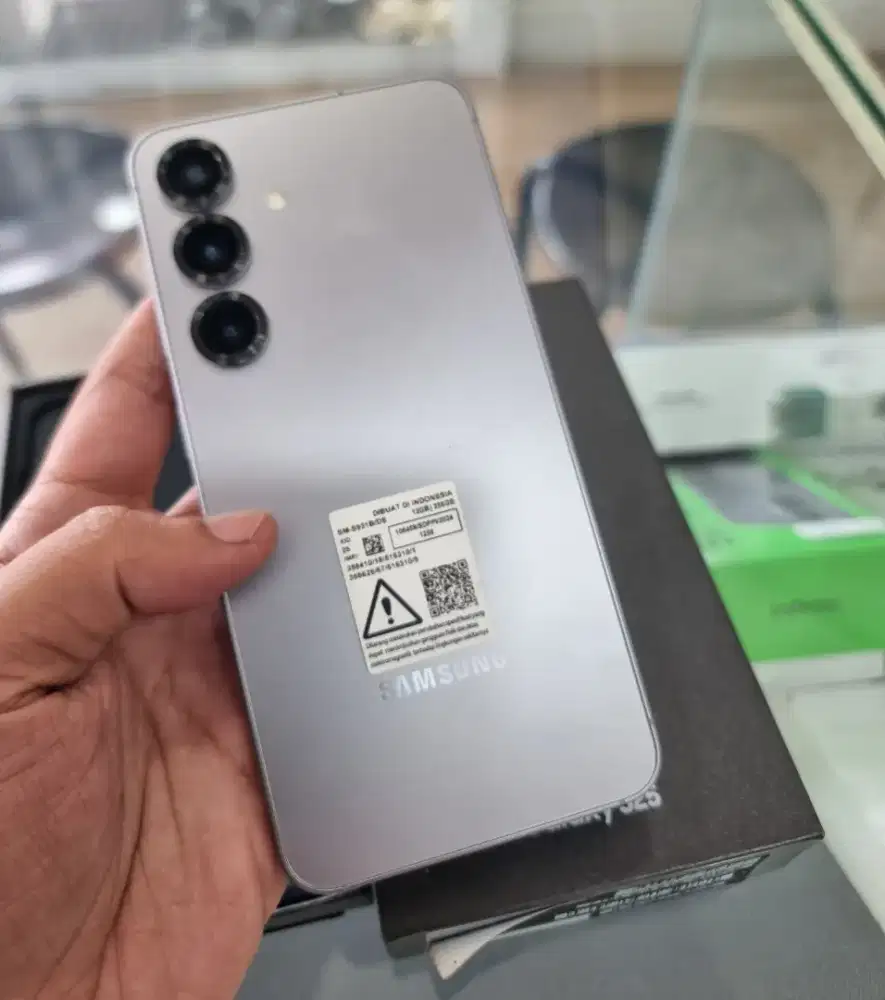 Samsung galaxy s25 5g - 12/256gb LCD RETAK HALUS