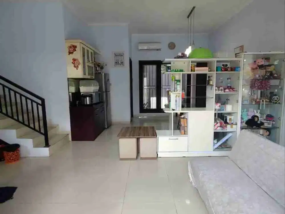 DIJUAL RUMAH TERAWAT SIAP HUNI GALAXY BUMI PERMAI