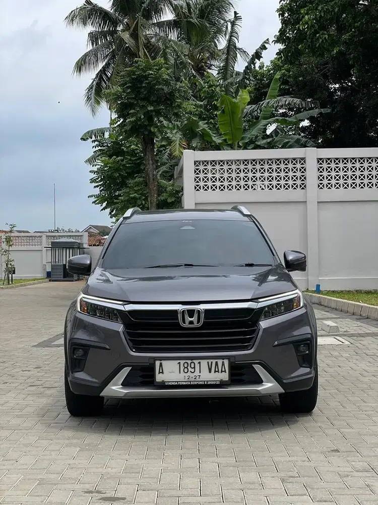 Family Car Keren Gagah Ganteng Honda BRV Prestige Sensing AT 2022 Abu2