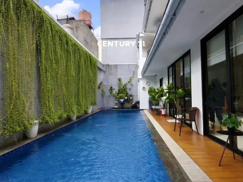 Rumah Estetik 2 Lantai Di Sektor 8 GB 17662