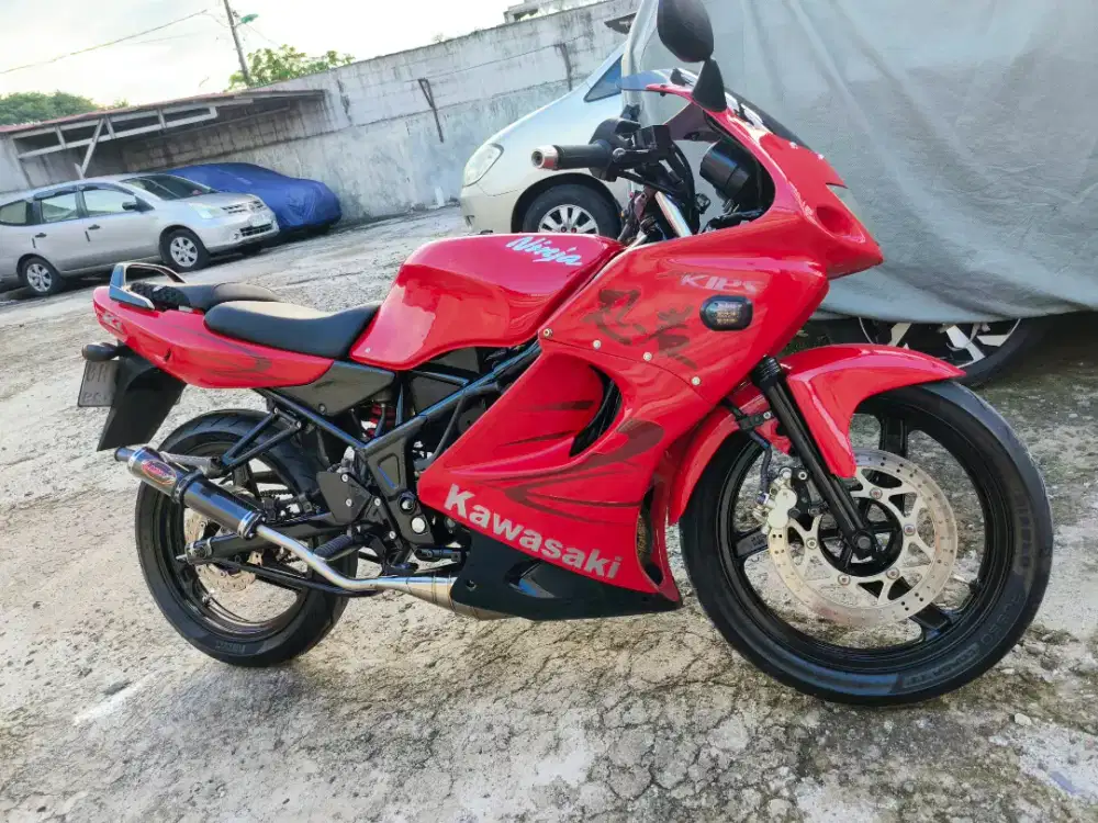 Ninja rr old 2010 merah red ferrari