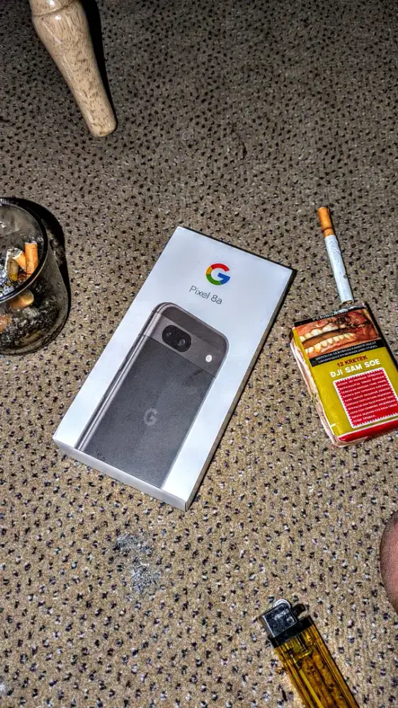 Google Pixel 8a 128gb fulset free charger wireless