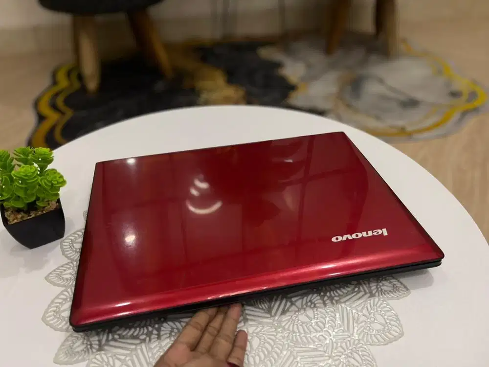 Laptop lenovo 14 inci normal