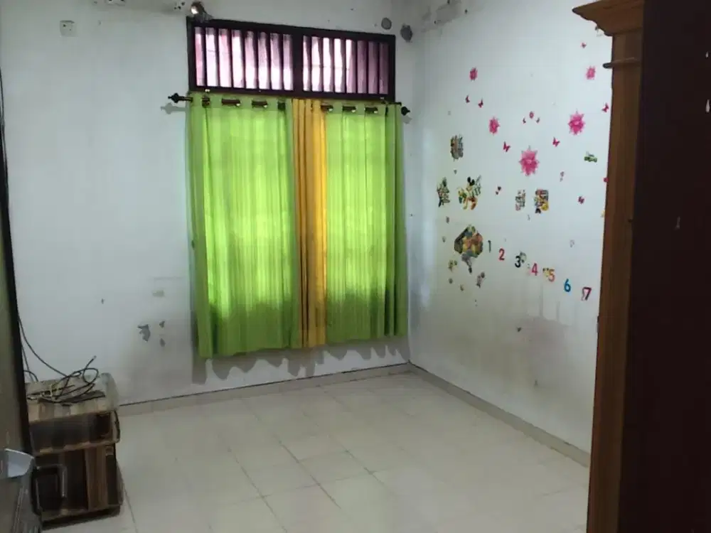 Rumah Bagus Siap dI Huni Taman Pabuaran Tangerang Kota