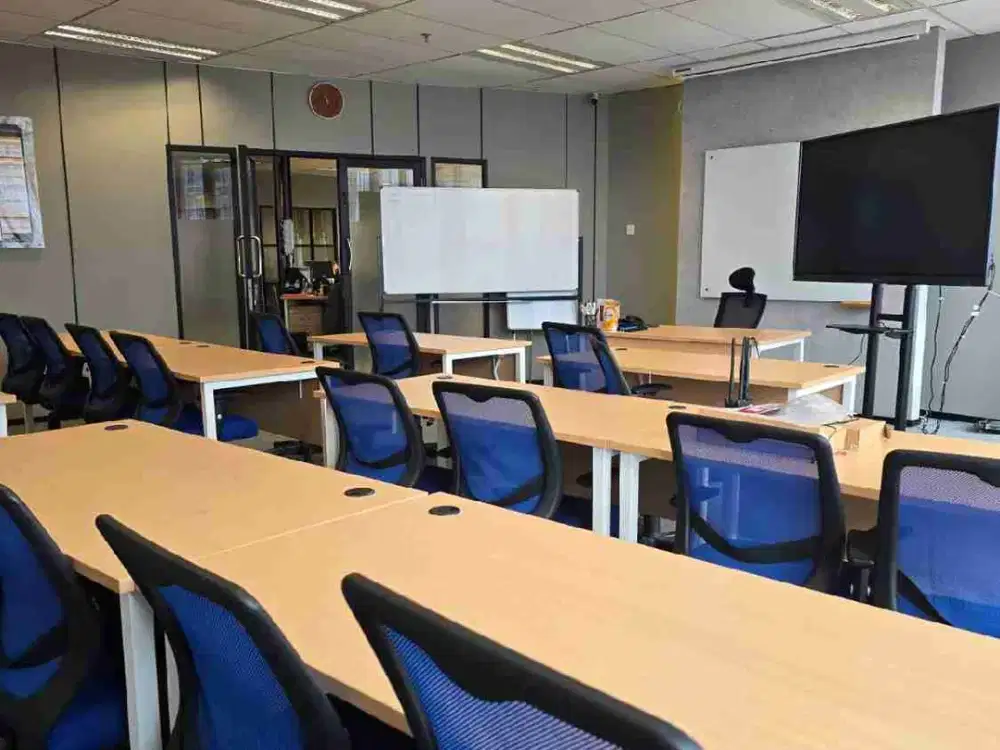 Disewakan 
Office Space 
South Quarter 
Jl TB  Simatupang