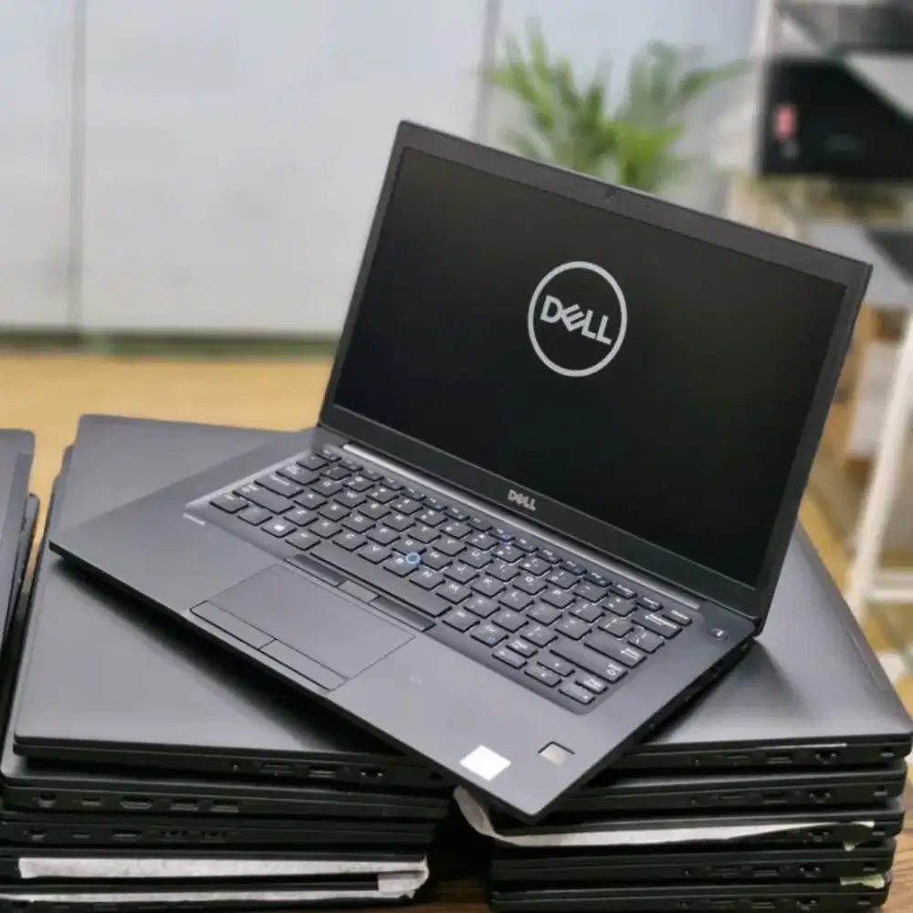 Laptop Dell Latitude 5480 Core i5 Gen 7 Ram 8GB SSD 256GB BERGARANSI