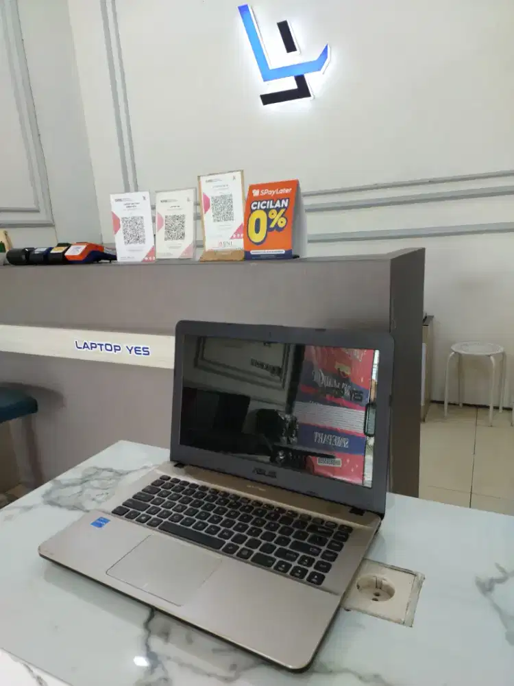 Laptop asus x441 siap pakai