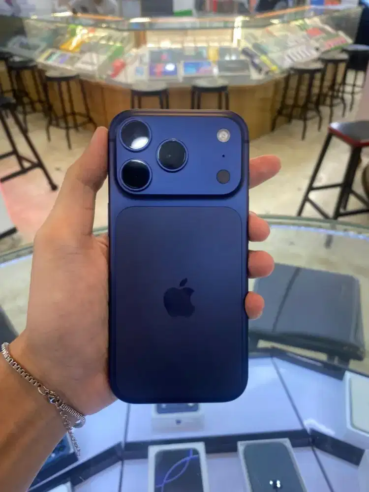 SECOND IPHONE 17 PRO 512GB IBOX DEEP BLUE