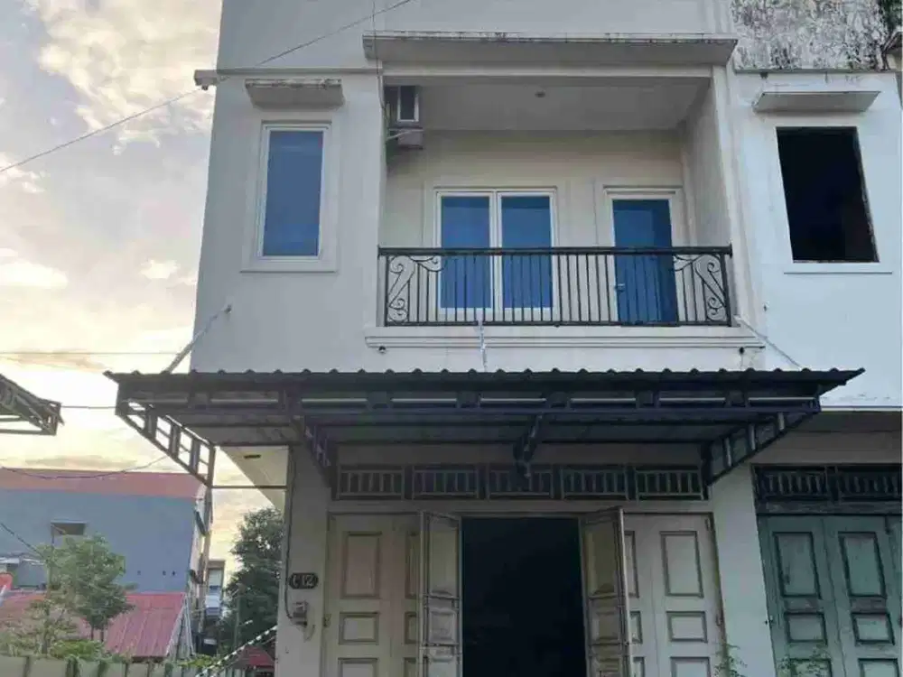 RUKO 2 LANTAI DI PURI RESIDENCE & POOL BTP