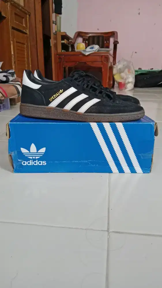 sepatu Adidasss