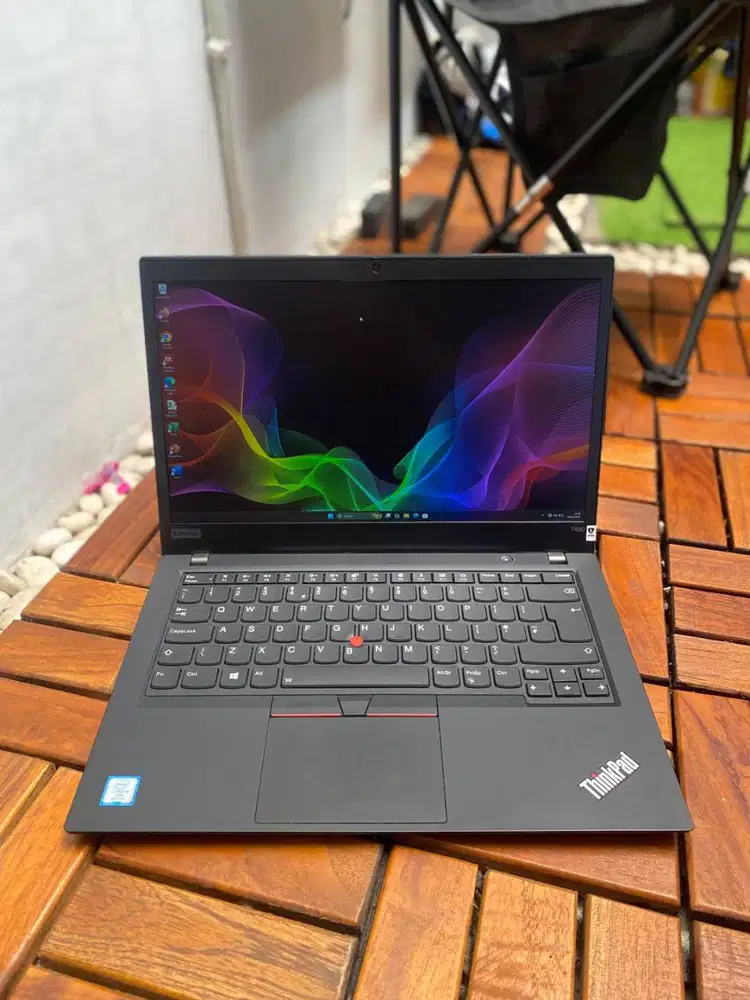 Laptop Bisnis Lenovo Thinkpad T490 Intel Core i5-8265u RAM 8GB DDR4 SS
